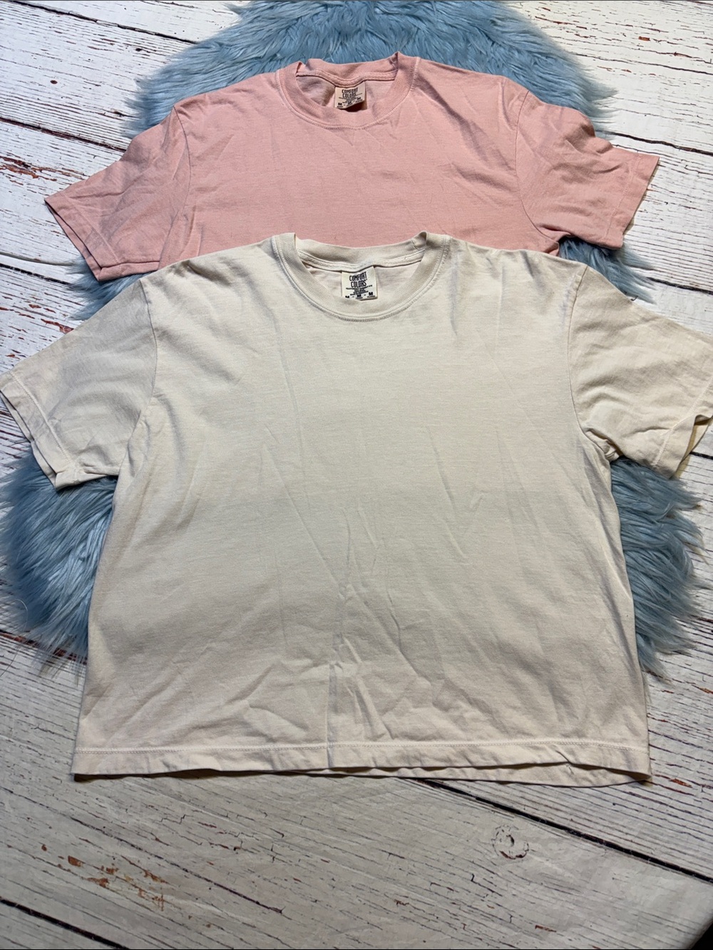 Comfort Colors Set of 2 Solid Crewneck Tees in Light Pink and Cream sz M